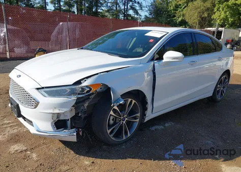 2019 Ford Fusion Titanium из США, поврежденный, VIN 3FA6P0D96KR139590